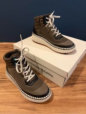 Brand New Cougar Waterproof hiking boots